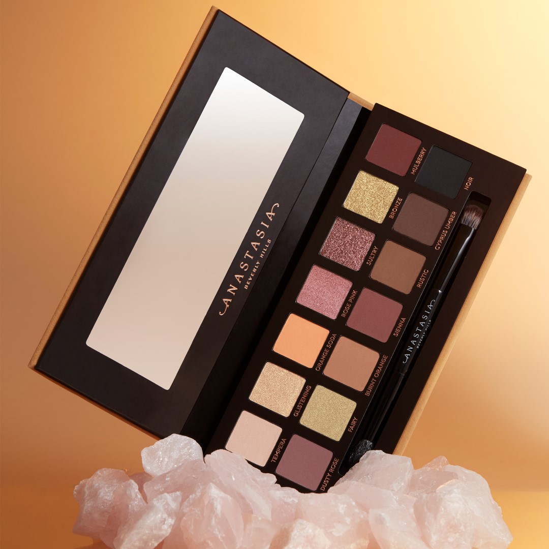 Soft Glam Eyeshadow Palette