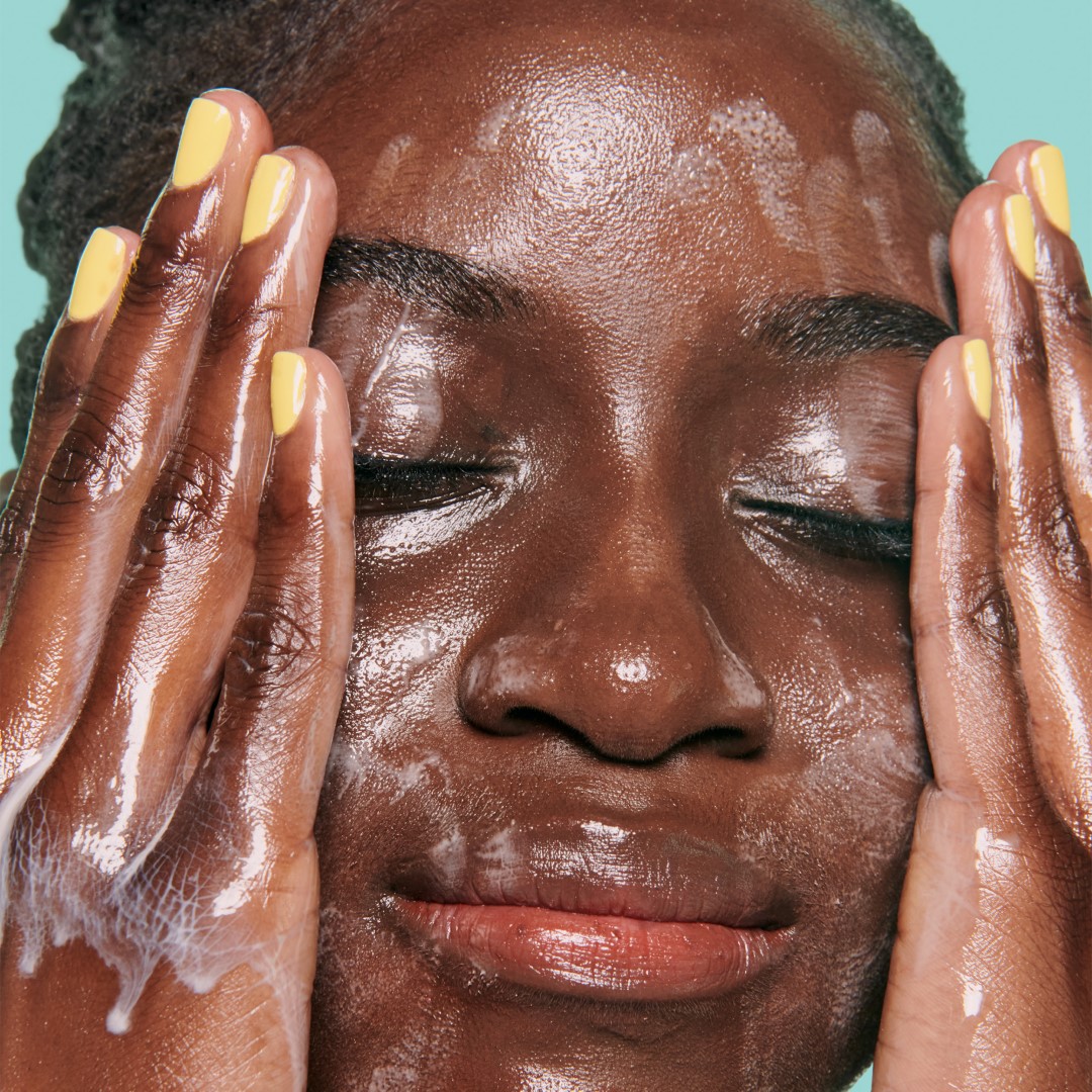 The POREfessional Get Unblocked Pore Clearing Makeup-Removing Cleansing Oil Mini