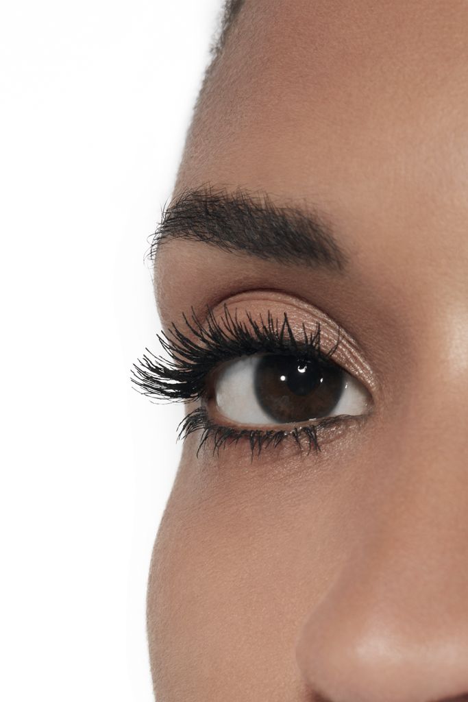 Le Volume Revolution De Chanel Mascara