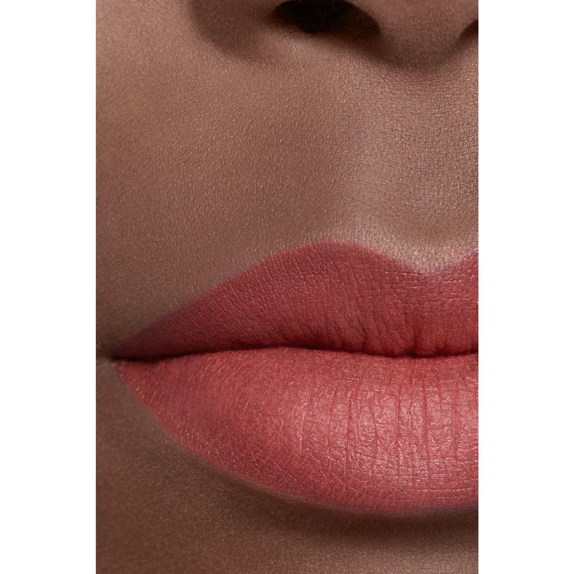 ROUGE ALLURE VELVET LES PERLES LIMITED EDITION - Luminious Matte Lip Colour ROUGE ALLURE VELVET LES PERLES LIMITED EDITION - Luminious Matte Lip Colour