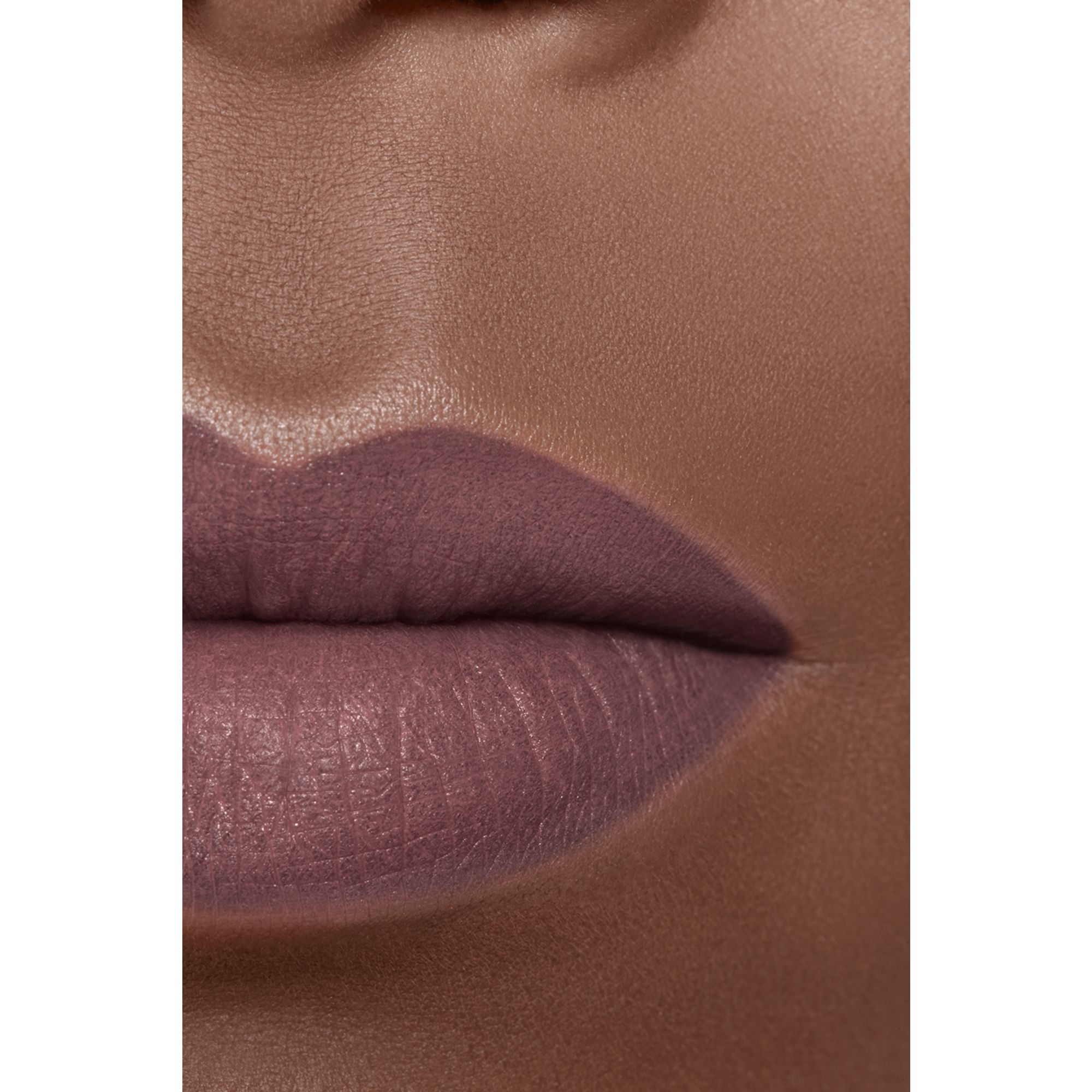 ROUGE ALLURE VELVET LES PERLES LIMITED EDITION - Luminious Matte Lip Colour ROUGE ALLURE VELVET LES PERLES LIMITED EDITION - Luminious Matte Lip Colour