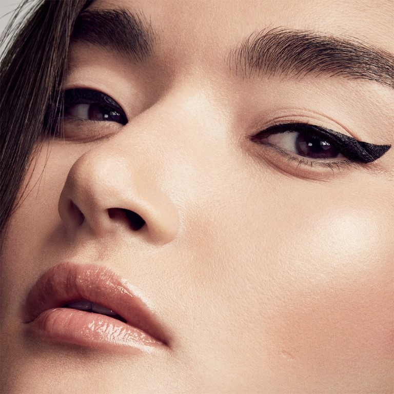 Flyliner Longwear Liquid Eyeliner
