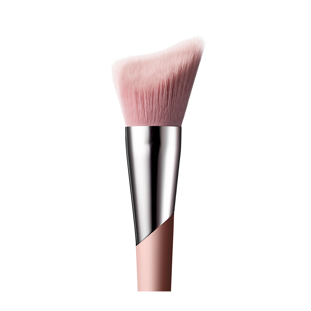 Cheek-Hugging Bronzer Brush 190