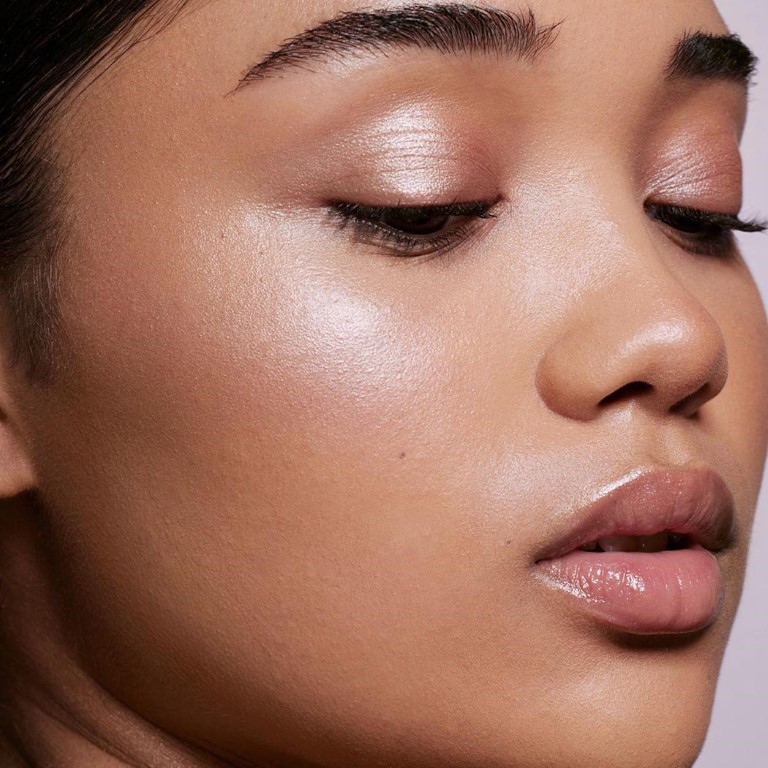 Demi'Glow Light-Diffusing Highlighter